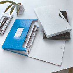 Cartella per fisarmonica WOW. PP 6 divisori più 1 extra largo. DIN A4, blu