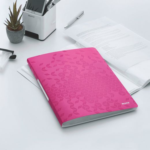 WOW hoesmap. pp 20 covers DIN A4, fuchsia