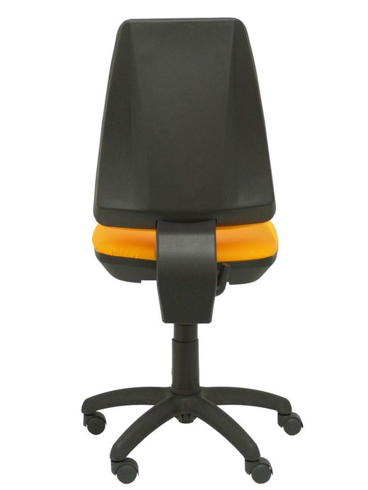 Modelo 14CP  Silla de oficina ergonómica con mecanismo permanente y regulable en altura  Asiento y respaldo tapizados en similpiel color naranja.