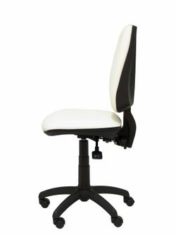 Modelo 14S  Silla de oficina ergonómica con mecanismo asincro, regulable en altura y ruedas de nailon  Asiento y respaldo tapizados en similpiel color blanco