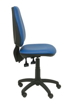 Modelo 14S  Silla de oficina ergonómica con mecanismo sincro, regulable en altura y ruedas de nailon  Asiento y respaldo tapizados en similpiel color azul