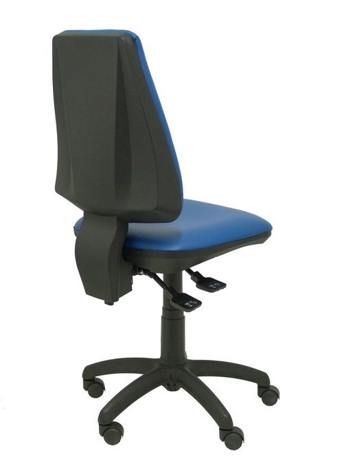 Modelo 14S  Silla de oficina ergonómica con mecanismo sincro, regulable en altura y ruedas de nailon  Asiento y respaldo tapizados en similpiel color azul