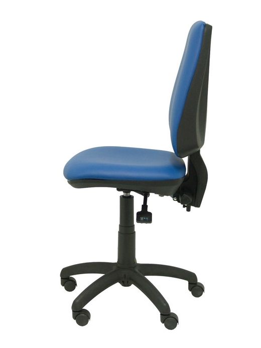 Modelo 14S  Silla de oficina ergonómica con mecanismo sincro, regulable en altura y ruedas de nailon  Asiento y respaldo tapizados en similpiel color azul