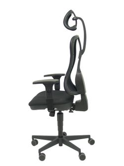 Modelo Agudo sincro - Silla de oficina ergonómica con cabecero, mecanismo sincro, brazos regulables - Respaldo de malla transpirable en color negro y asiento tapizados en tela color negro.