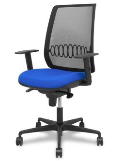 Modelo Alares - Silla de oficina ergonómica con mecanismo sincro, brazos regulables y ajustable en altura - Respaldo de malla transpirable en color negro y asiento tapizados en tejido BALI color azul.