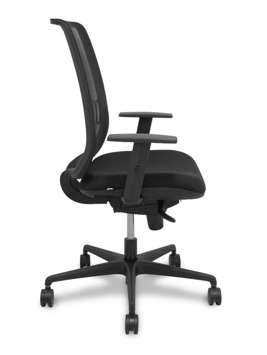Modelo Alares - Silla de oficina ergonómica con mecanismo sincro, brazos regulables y ajustable en altura - Respaldo de malla transpirable en color negro y asiento tapizados en tejido BALI color negro