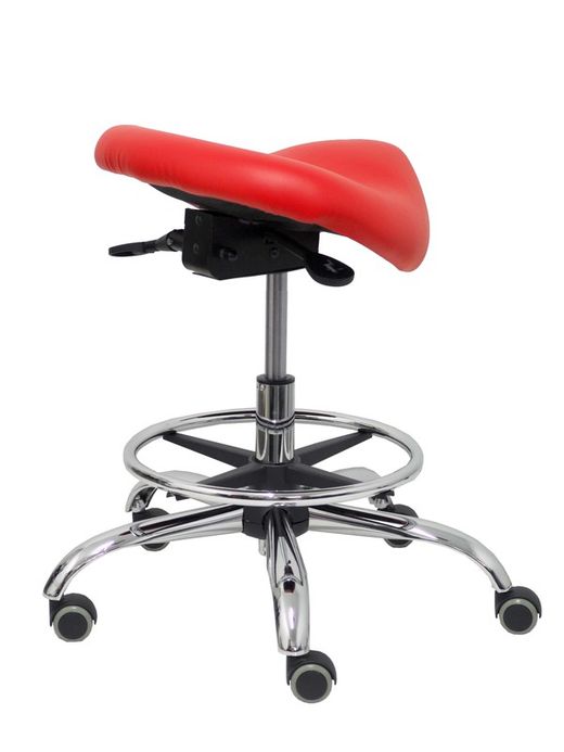 Modelo Alatoz. Taburete clínico giratorio y ergonómico con asiento anatómico y regulable en altura (aro reposapiés cromado INCLUIDO). Asiento tapizado en similpiel color rojo (FÁCIL DE LIMPIAR)