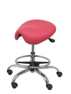 Modelo Alatoz. Taburete clínico giratorio y ergonómico con asiento anatómico y regulable en altura (aro reposapiés cromado INCLUIDO)  Asiento tapizado en similpiel color rosa (FÁCIL DE LIMPIAR)