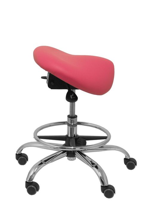 Modelo Alatoz. Taburete clínico giratorio y ergonómico con asiento anatómico y regulable en altura (aro reposapiés cromado INCLUIDO)  Asiento tapizado en similpiel color rosa (FÁCIL DE LIMPIAR)