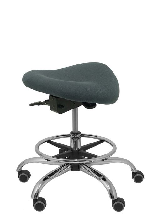 Modelo Alatoz. Taburete clínico giratorio y ergonómico con asiento anatómico y regulable en altura(aro reposapiés cromado INCLUIDO)  Asiento tapizado en tejido BALI color gris oscuro.