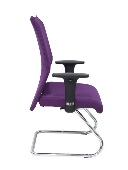 Modelo Albacete confidente patín  Sillón confidente ergonómico para visitas con patín cromado  Asiento y respaldo tapizados en tejido BALI color morado