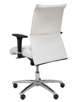 Modelo Albacete confidente - Sillón confidente ergonómico para visitas con mecanismo sincro y regulable en altura - Asiento y respaldo tapizados en similpiel color blanco