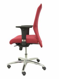 Modelo Albacete confidente - Sillón confidente ergonómico para visitas con mecanismo sincro y regulable en altura - Asiento y respaldo tapizados en tejido BALI color granate