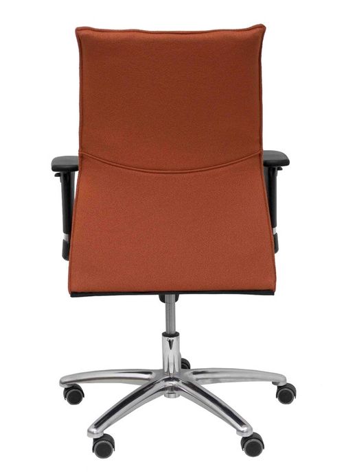 Modelo Albacete confidente - Sillón confidente ergonómico para visitas con mecanismo sincro y regulable en altura - Asiento y respaldo tapizados en tejido BALI color marrón