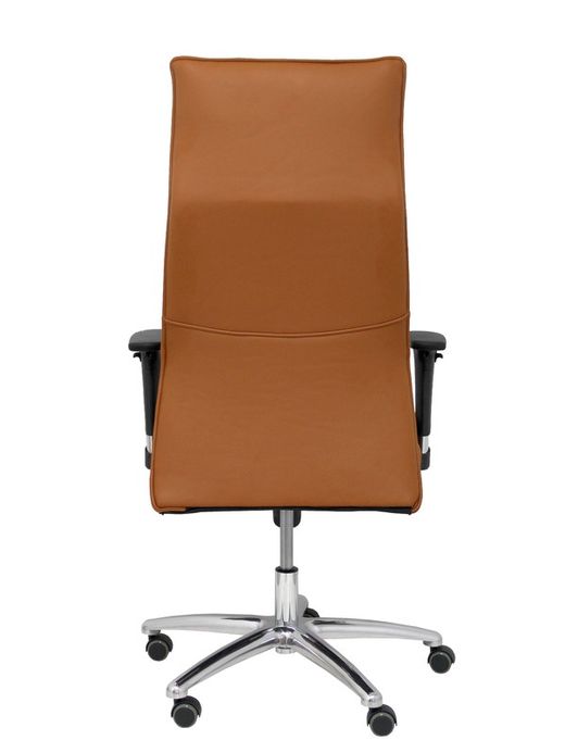 Modelo Albacete - Sillón de dirección ergonómico con mecanismo sincro y regulable en altura - Asiento y respaldo tapizados en piel color marrón