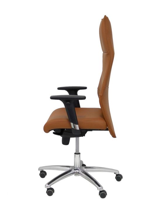 Modelo Albacete - Sillón de dirección ergonómico con mecanismo sincro y regulable en altura - Asiento y respaldo tapizados en piel color marrón