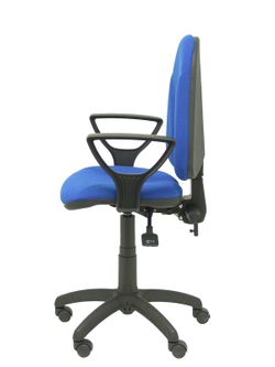 Modelo Algarra - Silla de oficina ergonómica con mecanismo asincro y regulable en altura - Asiento y respaldo tapizados en tejido BALI color azul. Espuma con forma anatómica. Brazos fijos incorporados de serie.
