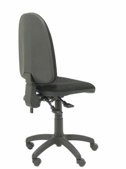 Modelo Algarra - Silla de oficina ergonómica con mecanismo asincro y regulable en altura - Asiento y respaldo tapizados en tejido BALI color negro. Espuma con forma anatómica.