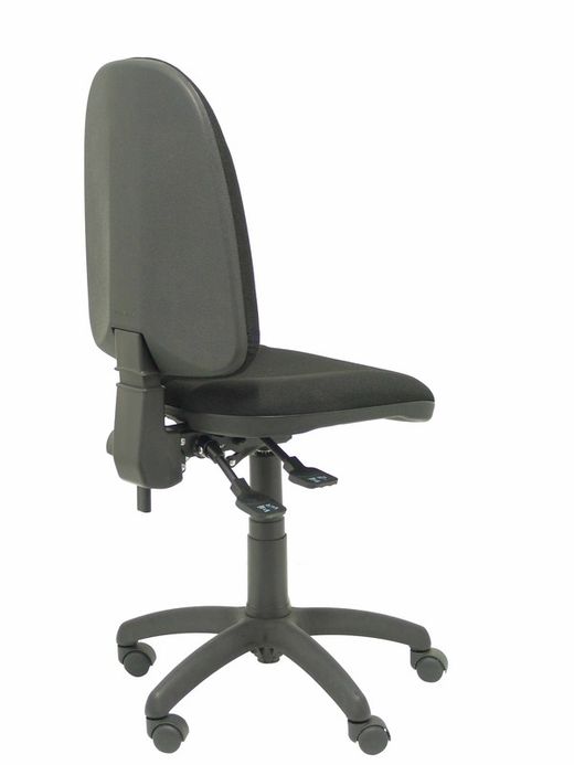 Modelo Algarra - Silla de oficina ergonómica con mecanismo asincro y regulable en altura - Asiento y respaldo tapizados en tejido BALI color negro. Espuma con forma anatómica.