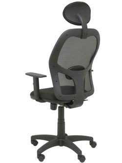 Modelo Alocén - Silla de oficina ergonómica con mecanismo sincro, brazos regulables y ajustable en altura - Respaldo de malla transpirable en color negro con cabecero fijo y asiento tapizados en tejido BALI color negro.