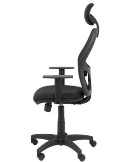 Modelo Alocén - Silla de oficina ergonómica con mecanismo sincro, brazos regulables y ajustable en altura - Respaldo de malla transpirable en color negro con cabecero fijo y asiento tapizados en tejido BALI color negro.