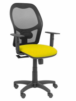 Modelo Alocén - Silla de oficina ergonómica con mecanismo sincro, brazos regulables y ajustable en altura - Respaldo de malla transpirable en color negro y asiento tapizados en tejido BALI color amarillo.