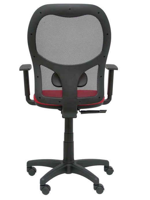 Modelo Alocén - Silla de oficina ergonómica con mecanismo sincro, brazos regulables y ajustable en altura - Respaldo de malla transpirable en color negro y asiento tapizados en tejido BALI color rojo.