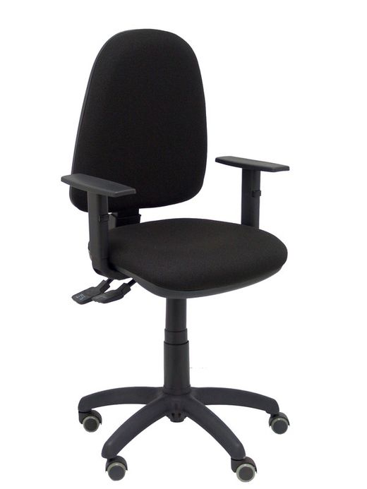 Modelo Ayna S - Silla de oficina ergonómica con mecanismo asincro y regulable en altura - Asiento y respaldo tapizados en tejido BALI color negro. Brazos regulables en altura.