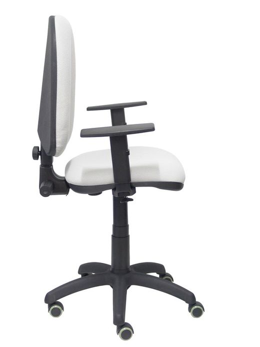 Modelo Ayna - Silla de oficina ergonómica con mecanismo de contacto permanente, regulable en altura y ruedas de parqué - Asiento y respaldo tapizados en tejido BALI color gris (BRAZOS REGULABLES EN ALTURA)
