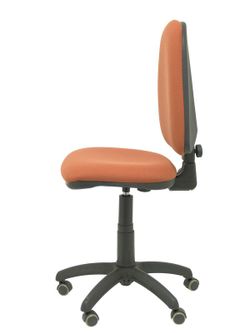 Modelo Ayna - Silla de oficina ergonómica con mecanismo de contacto permanente, regulable en altura y ruedas de parqué - Asiento y respaldo tapizados en tejido BALI color marrón