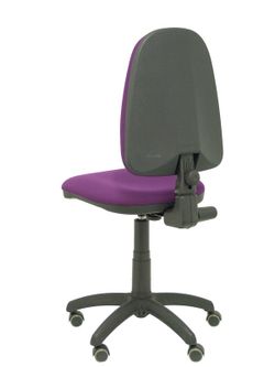 Modelo Ayna - Silla de oficina ergonómica con mecanismo de contacto permanente, regulable en altura y ruedas de parqué - Asiento y respaldo tapizados en tejido BALI color morado