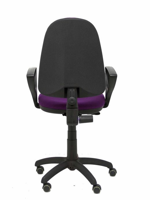 Modelo Ayna - Silla de oficina ergonómica con mecanismo de contacto permanente, regulable en altura y ruedas de parqué - Asiento y respaldo tapizados en tejido BALI color morado (BRAZOS FIJOS INCLUIDOS)