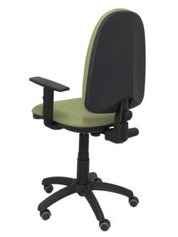 Modelo Ayna - Silla de oficina ergonómica con mecanismo de contacto permanente, regulable en altura y ruedas de parqué - Asiento y respaldo tapizados en tejido BALI color verde oliva (BRAZOS REGULABLES EN ALTURA)