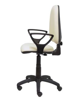Modelo Ayna - Silla de oficina ergonómica con mecanismo de contacto permanente y regulable en altura - Asiento y respaldo tapizados en similpiel color crema (BRAZOS FIJOS INCLUIDOS)