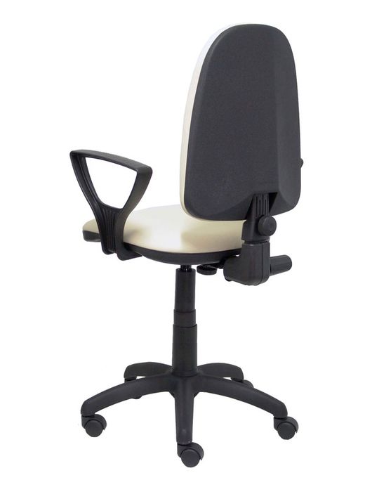 Modelo Ayna - Silla de oficina ergonómica con mecanismo de contacto permanente y regulable en altura - Asiento y respaldo tapizados en similpiel color crema (BRAZOS FIJOS INCLUIDOS)