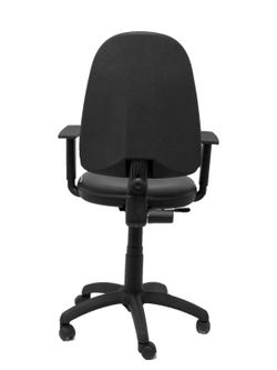 Modelo Ayna - Silla de oficina ergonómica con mecanismo de contacto permanente y regulable en altura - Asiento y respaldo tapizados en similpiel color negro (BRAZOS REGULABLES INCLUIDOS)
