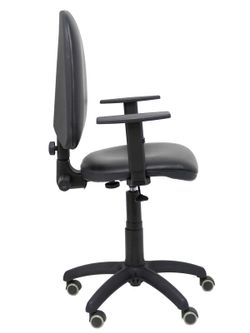 Modelo Ayna - Silla de oficina ergonómica con mecanismo de contacto permanente y regulable en altura - Asiento y respaldo tapizados en similpiel color negro (BRAZOS REGULABLES INCLUIDOS)