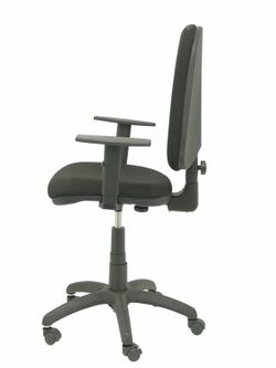 Modelo Ayna - Silla de oficina ergonómica con mecanismo de contacto permanente y regulable en altura - Asiento y respaldo tapizados en tejido BALI color negro (BRAZOS REGULABLES EN ALTURA)