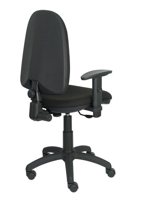 Modelo Ayna - Silla de oficina ergonómica con mecanismo de contacto permanente y regulable en altura - Asiento y respaldo tapizados en tejido BALI color negro (BRAZOS REGULABLES INCLUIDOS)