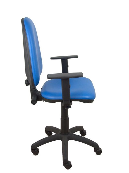 Modelo Ayna - Silla de oficina ergonómica con mecanismo de contacto permanente y regulable en altura - Asiento y respaldo tapizados en tejido SIMILPIEL color azul (BRAZOS REGULABLES EN ALTURA)
