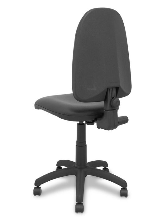 Modelo Ayna - Silla de oficina ergonómica con mecanismo de contacto permanente y regulable en altura y ruedas de parqué - Asiento y respaldo tapizados en tejido similpiel color negro.