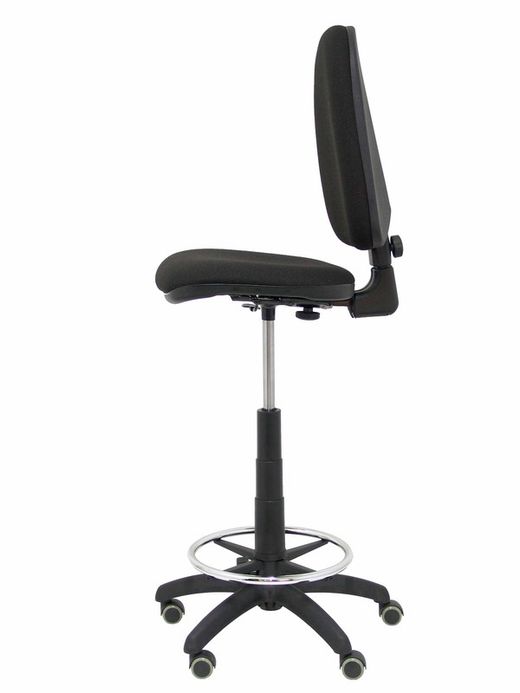 Modelo Ayna Taburete - Taburete ergonómico con mecanismo de contacto permanente, regulable en altura, aro reposapiés y ruedas de parqué - Asiento y respaldo tapizados en tejido BALI color negro