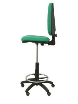 Modelo Ayna Taburete - Taburete ergonómico con mecanismo de contacto permanente, regulable en altura, aro reposapiés y ruedas de parqué - Asiento y respaldo tapizados en tejido BALI color verde esmeralda