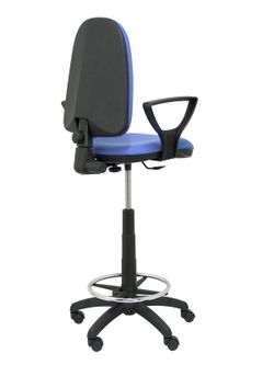 Modelo Ayna Taburete - Taburete ergonómico con mecanismo de contacto permanente, regulable en altura y aro reposapiés - Asiento y respaldo tapizados en tejido BALI color azul claro (BRAZOS FIJOS INCLUIDOS)