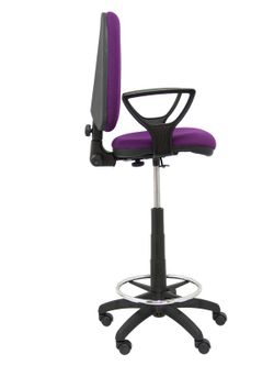 Modelo Ayna Taburete - Taburete ergonómico con mecanismo de contacto permanente, regulable en altura y aro reposapiés - Asiento y respaldo tapizados en tejido BALI color morado (BRAZOS FIJOS INCLUIDOS)
