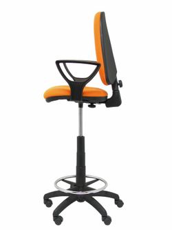 Modelo Ayna Taburete - Taburete ergonómico con mecanismo de contacto permanente, regulable en altura y aro reposapiés - Asiento y respaldo tapizados en tejido BALI color naranja (BRAZOS FIJOS INCLUIDOS)