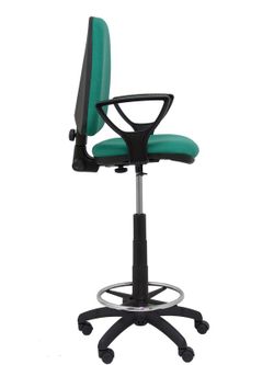 Modelo Ayna Taburete - Taburete ergonómico con mecanismo de contacto permanente, regulable en altura y aro reposapiés - Asiento y respaldo tapizados en tejido BALI color verde esmeralda (BRAZOS FIJOS INCLUIDOS)