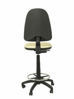Modelo Ayna Taburete - Taburete ergonómico con mecanismo de contacto permanente, regulable en altura y aro reposapiés - Asiento y respaldo tapizados en tejido símilpiel color crema