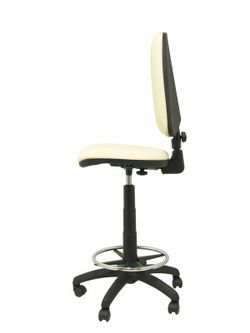 Modelo Ayna Taburete - Taburete ergonómico con mecanismo de contacto permanente, regulable en altura y aro reposapiés - Asiento y respaldo tapizados en tejido símilpiel color crema