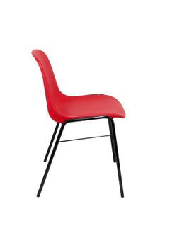 Modelo Beta  Pack 2 sillas confidente ergonómica, apilable y con estructura negra.  Asiento y respaldo de PVC de color rojo.